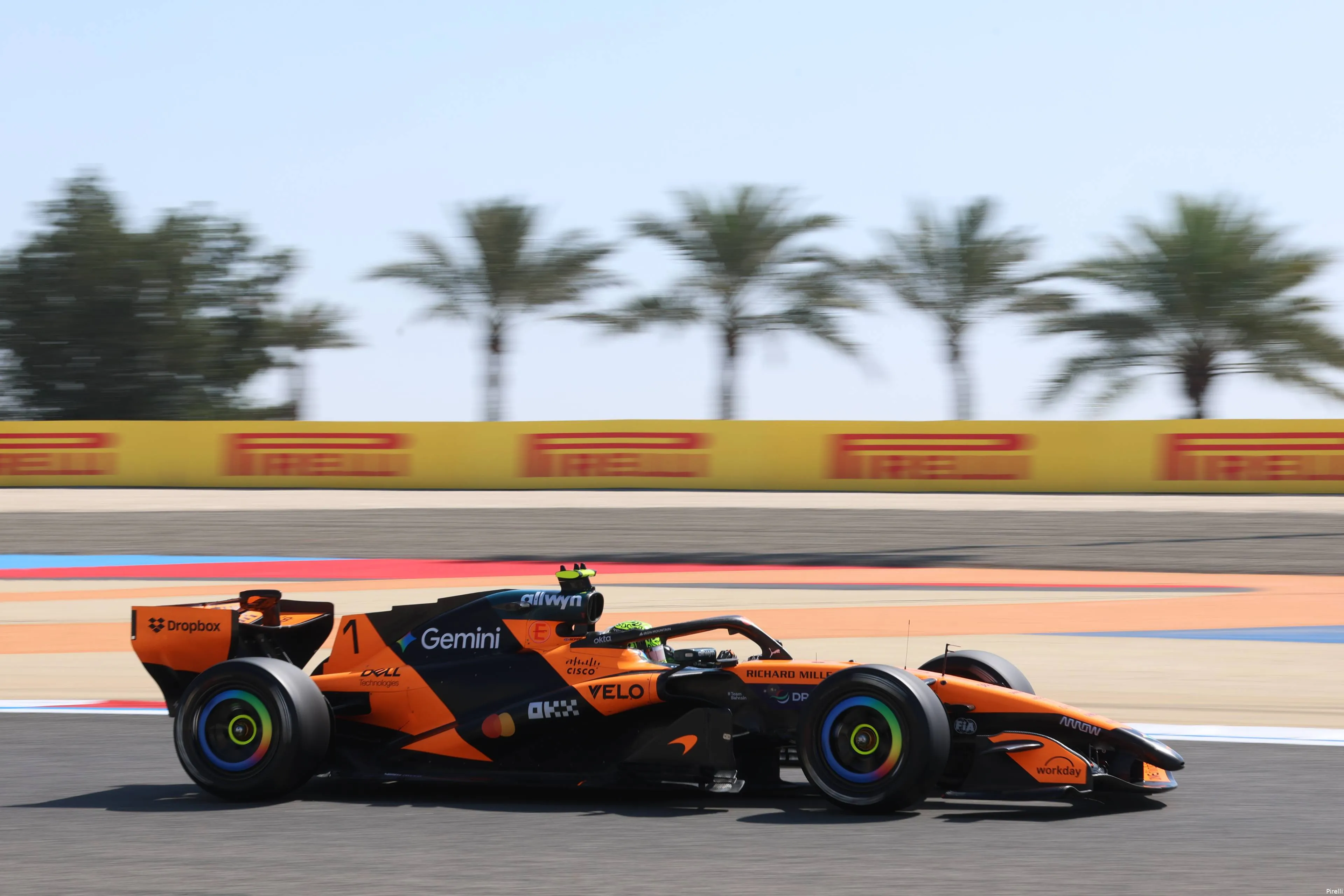 lando-norris-mclaren-10-pre-season-test2-2026-day1
