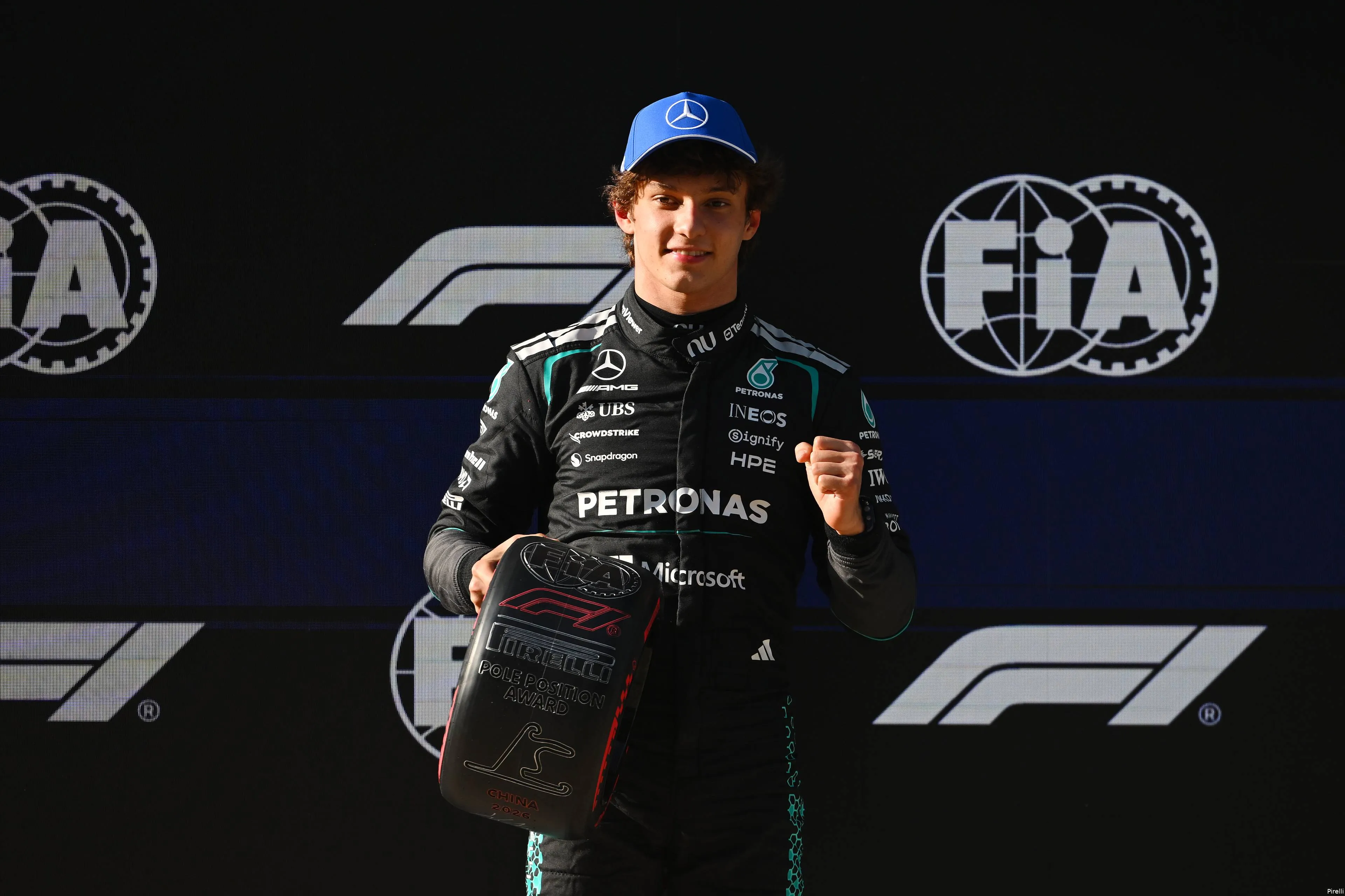 kimi-antonelli-poleposition-record-mercedes-41-saturday-shanghai-2026