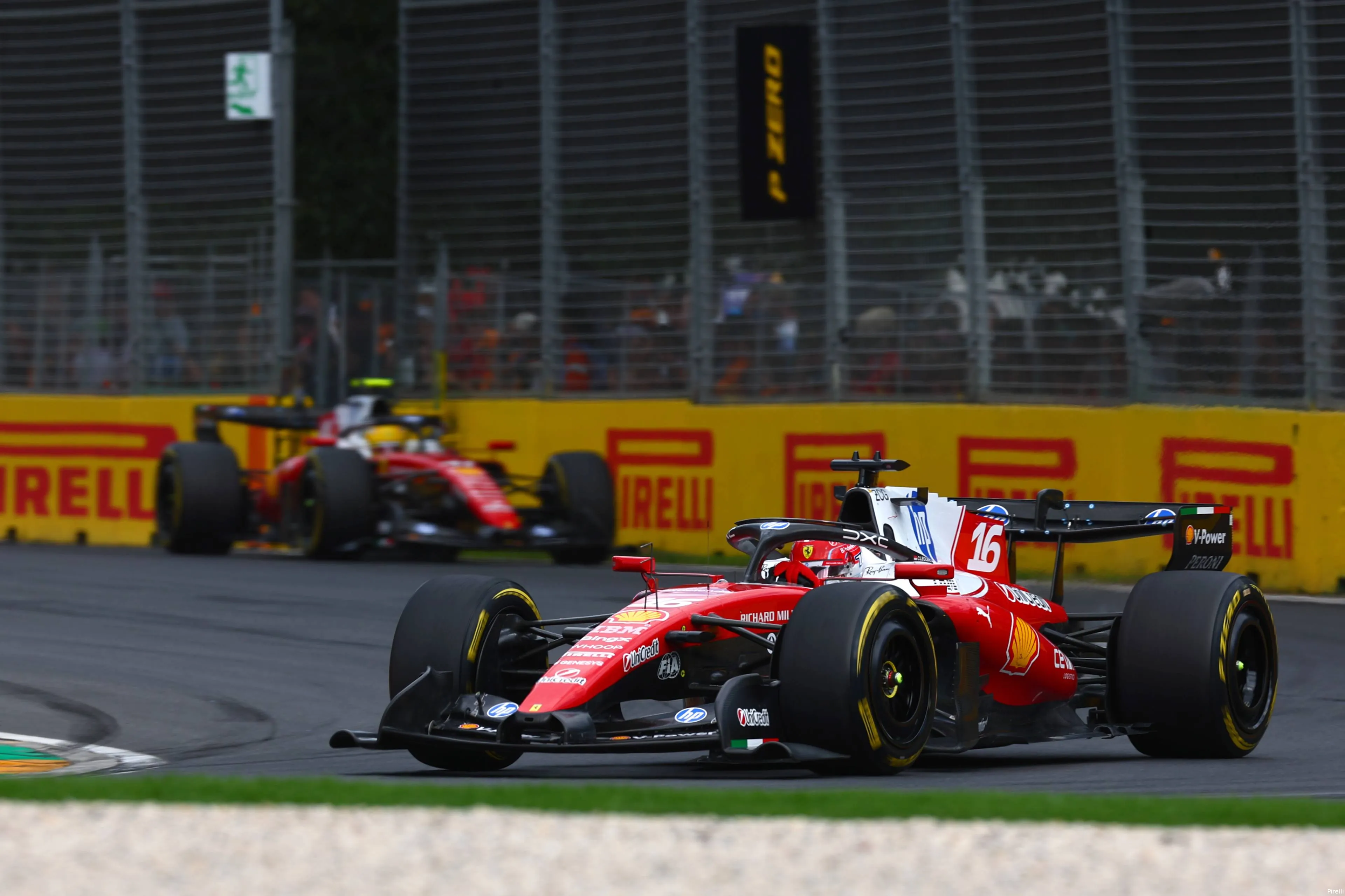 pirelli-charles-leclerc-ferrari-gp-australie-zondag-2026