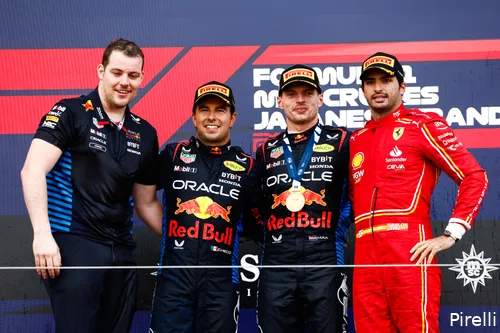 max verstappen sergio perez carlos sainz japan