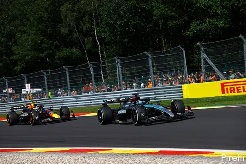 <i>Inhalen was heel erg moeilijk voor de coureurs van Red Bull Racing.&nbsp;</i>