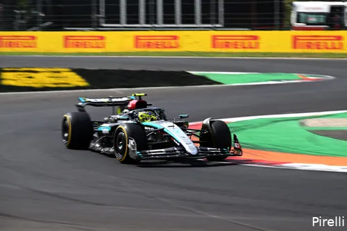 Lewis Hamilton in actie