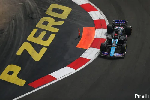 Ocon in actie tijdens de kwalificatie.