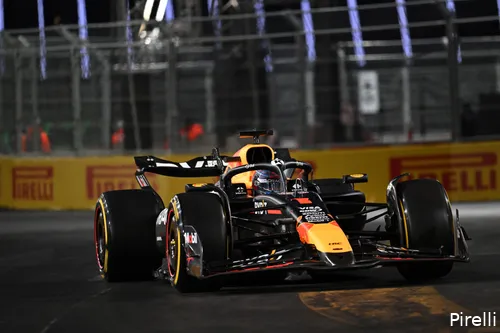 <i>Red Bull sneed in de vleugel van Verstappen.</i>