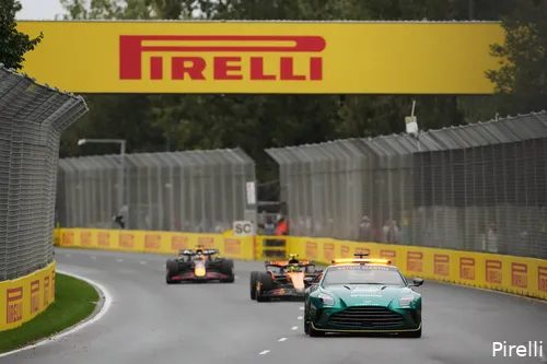 pirelli max verstappen red bull racing lando norris mclarenl gp australie zondag 2025