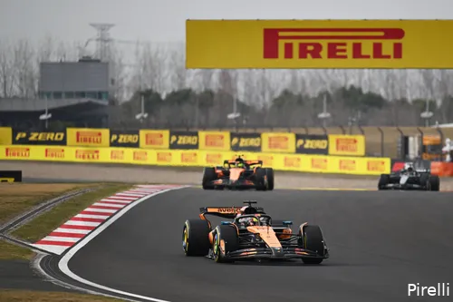 pirelli mclaren lando norris oscar piastri zondag gp china 2025