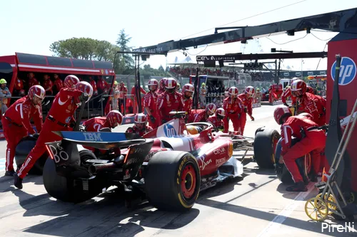 pirelli ferrari lewis hamilton gp emilia romagna imola 2025 zondag