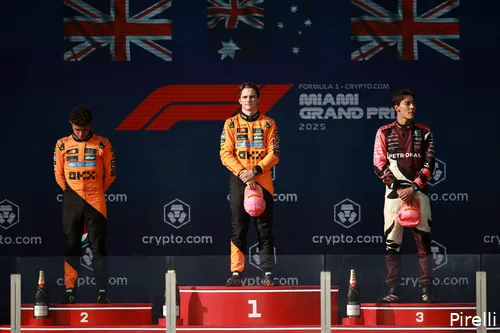 <i>Russell staat voor de vierde keer dit seizoen op het podium.</i>