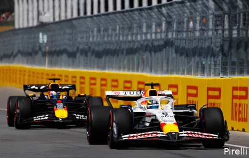 Hadjar is nieuwsgierig naar hoe het is om naast Verstappen te rijden, maar hoeft het nog niet mee te maken.