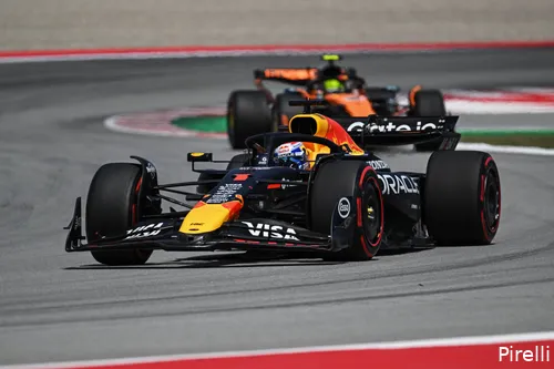 max verstappen red bull racing lando norris mclaren 2025 zondag race spanje