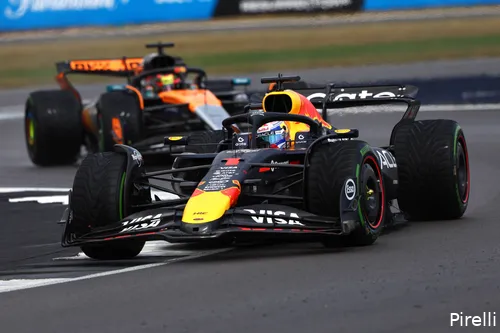 max verstappen red bull racing 2025 silverstone groot brittannie zondag race pirelli