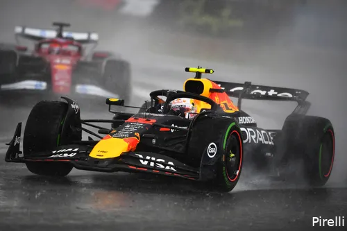 yuki tsunoda red bull racing 2025 silverstone groot brittannie zondag race pirelli