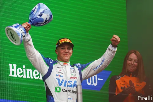 pirelli-isack-hadjar-visa-cash-app-racing-bulls-gp-nederland-2025-zondag-podium-4
