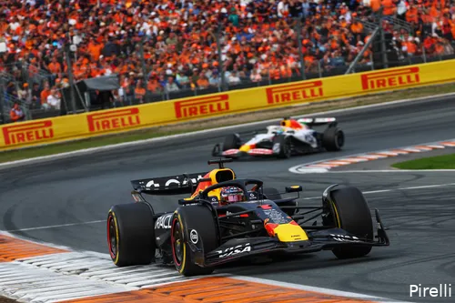 pirelli-max-verstappen-red-bull-racing-gp-nederland-2025-zondag