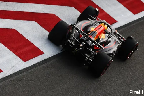 max-verstappen-red-bull-racing-25-friday-baku-2025