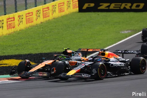 max-verstappen-red-bull-racing-lando-norris-mclaren-monza-italië