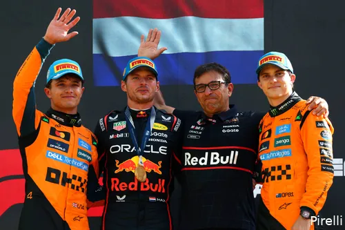 max-verstappen-red-bull-racing-oscar-piastri-lando-norris-mclaren-monza-italië