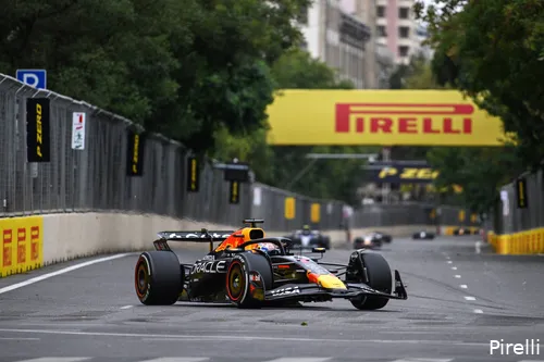 pirelli-red-bull-racing-max-verstappen-gp-azerbeidzjan-2025-zondag