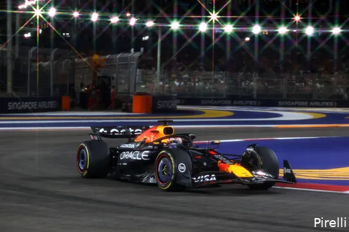 max-verstappen-red-bull-racing-24-friday-marinabay-2025