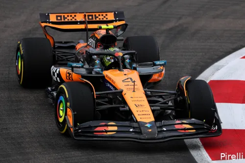 pirelli-lando-norris-mclaren-gp-singapore-2025-zaterdag