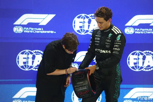 pirelli-mercedes-george-russell-gp-singapore-2025-zaterdag-2