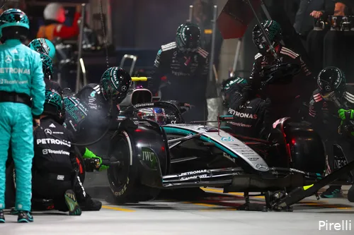 kimi-antonelli-mercedes-pitstop-6-saturday-lasvegas-2025