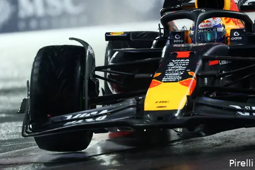 max-verstappen-red-bull-racing-regen-34-firday-lasvegas-2025