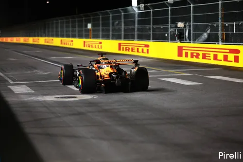 oscar-piastri-drs-mclaren-6-firday-lasvegas-2025