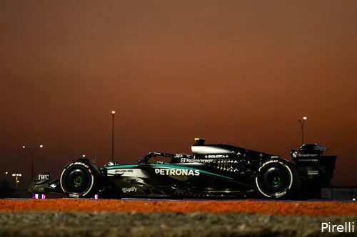 pirelli-andrea-kimi-antonelli-mercedes-gp-qatar-2025-vrijdag