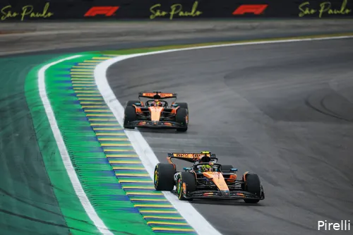 pirelli-mclaren-lando-norris-oscar-piastri-gp-sao-paulo-2025-zondag-2