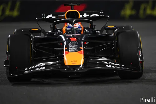 max-verstappen-red-bull-racing-32-friday-yasmarina-2025