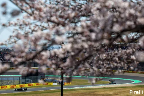 george-russell-mercedes-jak-crawford-aston-martin-arvid-lindblad-racing-bulls-japan-suzuka-vt1-vrijdag-2026