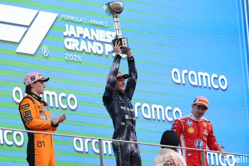 kimi-antonelli-mercedes-oscar-piastri-mclaren-charles-leclerc-ferrari-2026-zondag-japan-race-podium