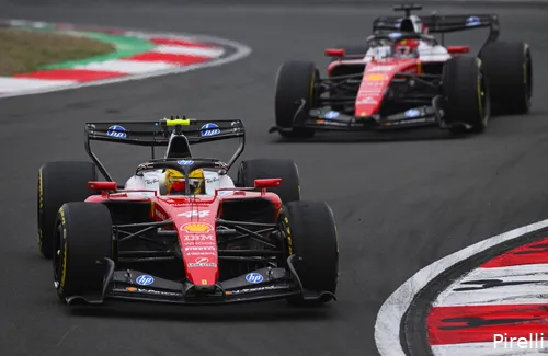 lewis-hamilton-charles-leclerc-ferrari-2026-zondag-race-china-pirelli