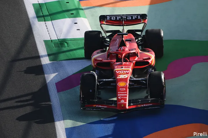 Al het afval op het Jeddah Corniche Circuit deed Leclerc denken aan Mario Kart (Foto: Pirelli)<br>