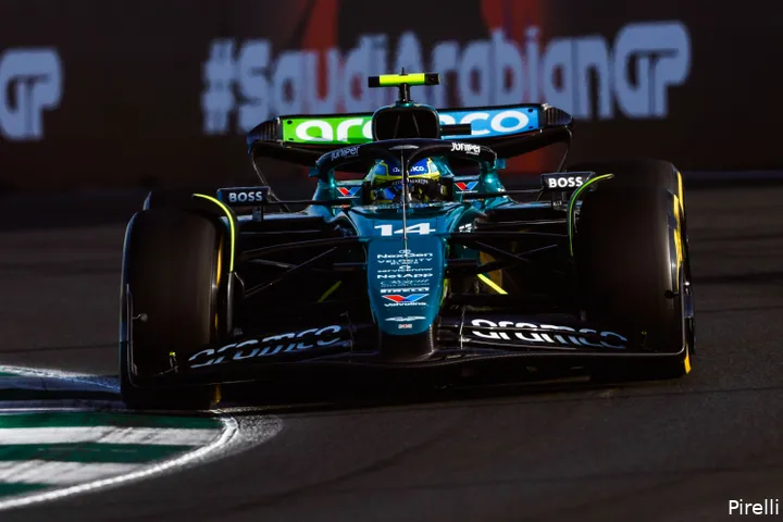 Fernando Alonso tijdens de kwalificatie voor de Grand Prix van Saoedi-Arabië, Jeddah Corniche Circuit, 2024