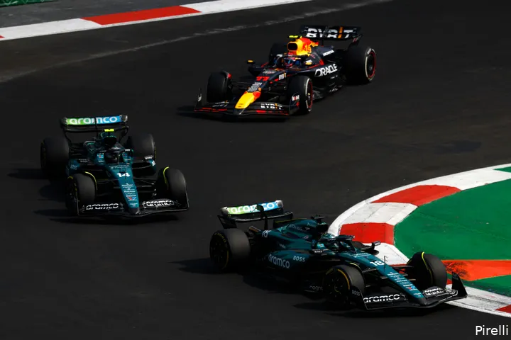 Pérez was in Mexico vooral met de mindere teams aan het knokken. (Foto: Pirelli)