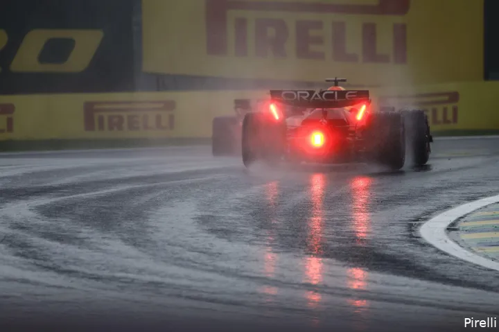 <i>Verstappen loert op zijn volgende slachtoffer.</i>