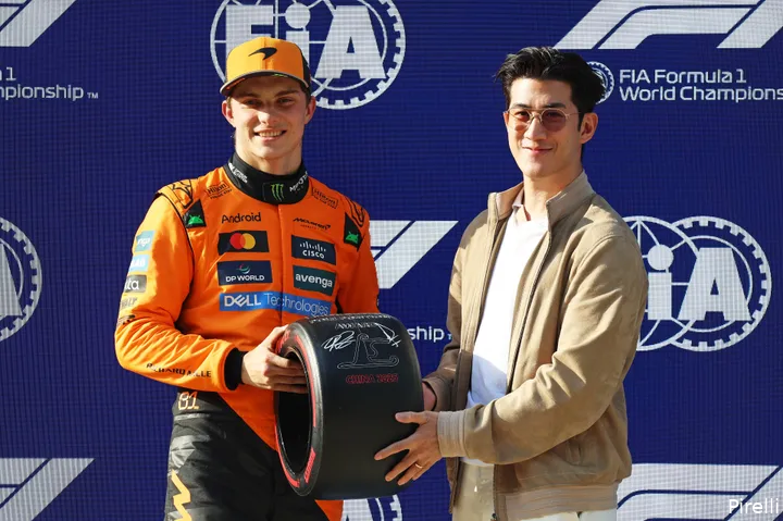 oscar piastri shanghai 2025 mclaren poleposition