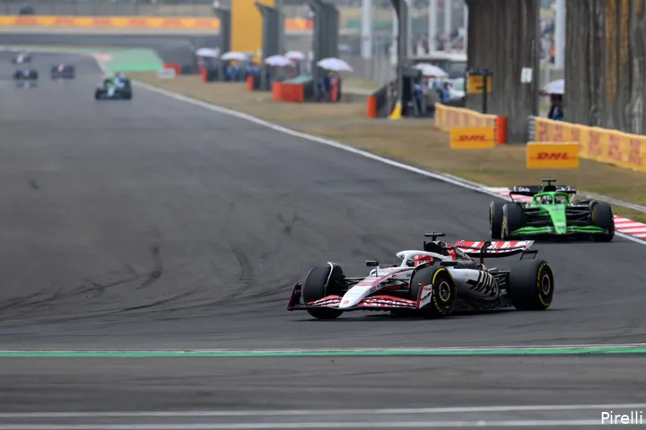 pirelli haas esteban ocon zondag gp china 2025