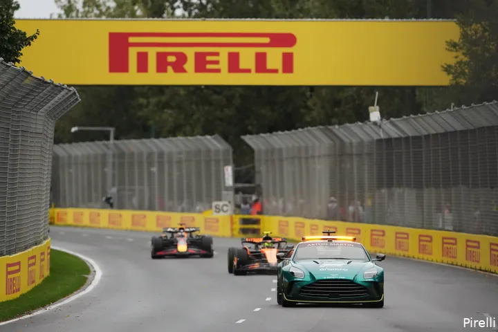 pirelli max verstappen red bull racing lando norris mclarenl gp australie zondag 2025