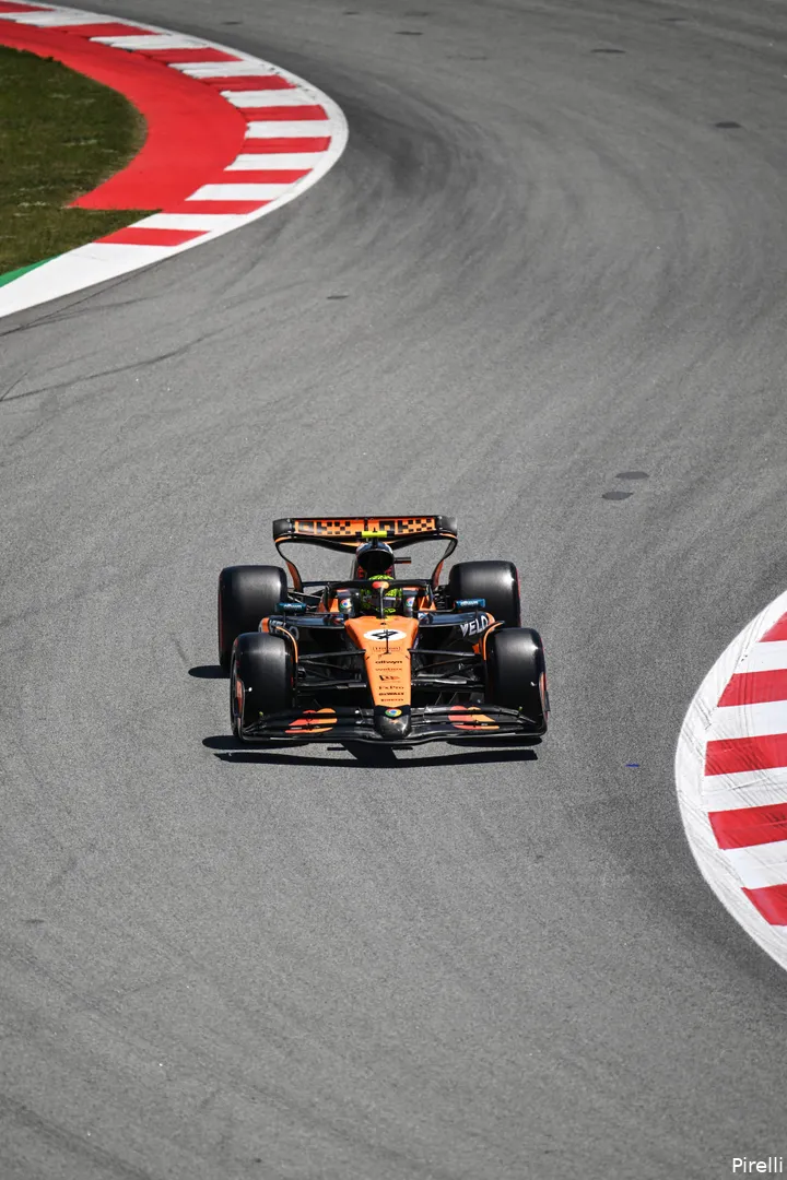 lando norris mclaren 8 friday barcelona 2025