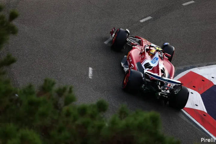 lewis-hamilton-ferrari-26-friday-baku-2025