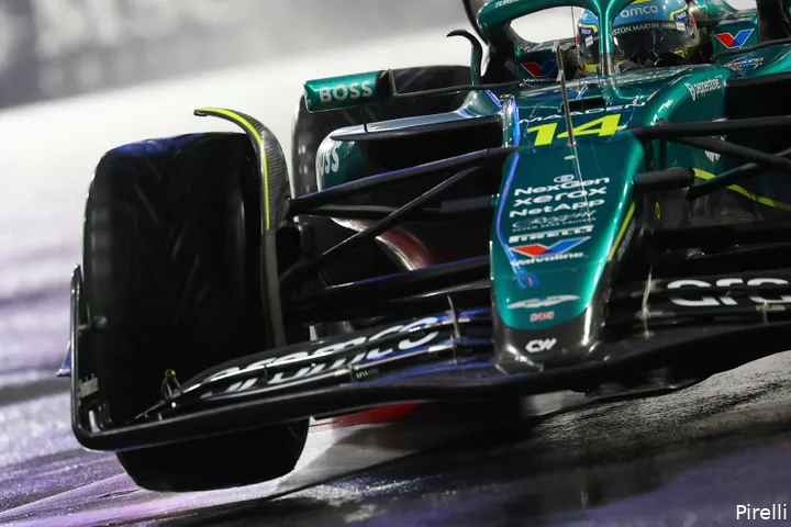 fernando-alonso-aston-martin-regen-23-firday-lasvegas-2025