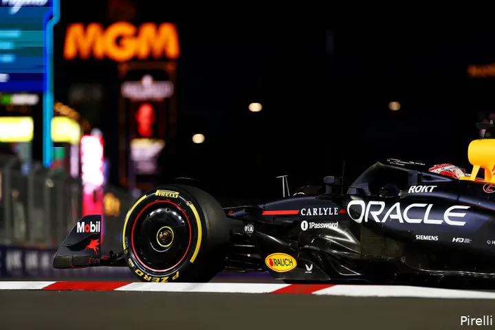 Verstappen-Red Bull-8-thursday-lasvegas-2025