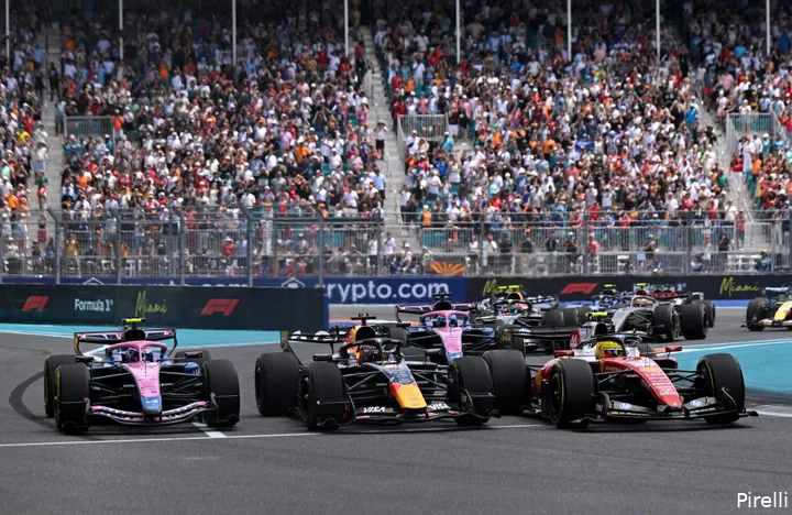 pirelli-max-verstappen-red-bull-racing-gp-miami-2026-zaterdag-lewis-hamilton-ferrari-alpine-franco-colapinto-pierre-gasly-2