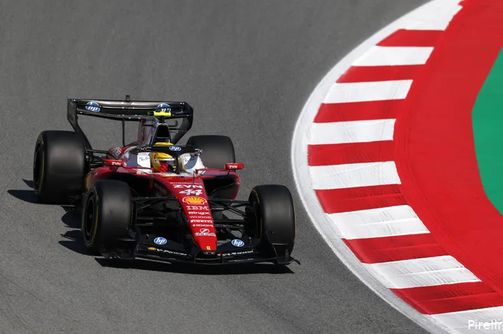 lewis-hamilton-ferrari-barcelona-23-friday-barcelona-2026