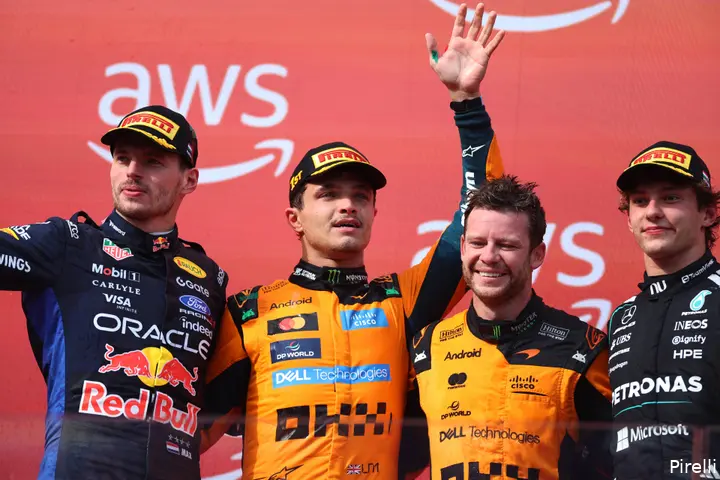 lando-norris-mclaren-gp-hongarije-2026-zondag-pirelli-podium-andrea-kimi-antonelli-max-verstappen