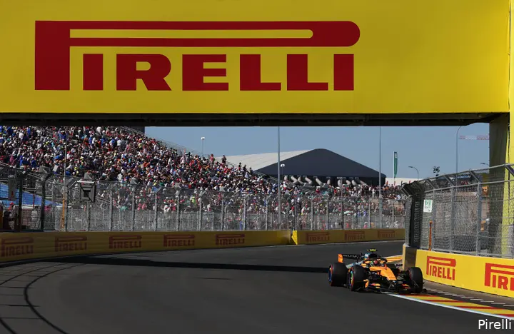 lando-norris-mclaren-gp-spanje-2026-zaterdag-8