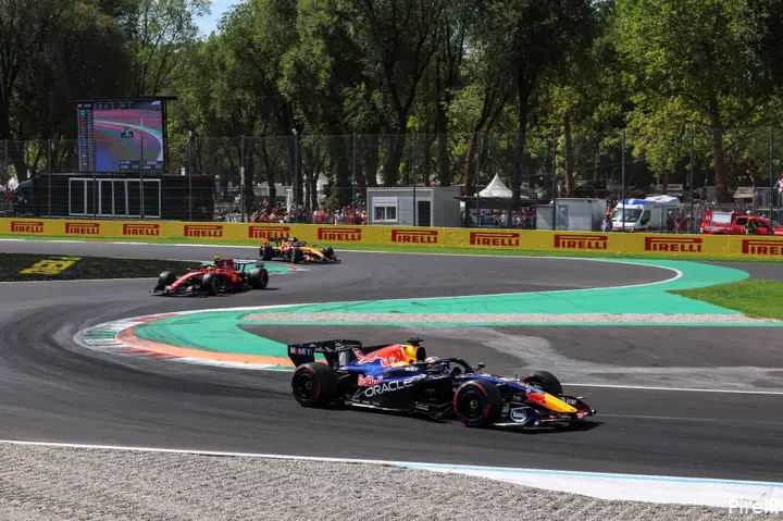 max-verstappen-lewis-hamilton-lando-norris-mclaren-red-bull-racin-ferrari-italië-11-saturday-monza-2026